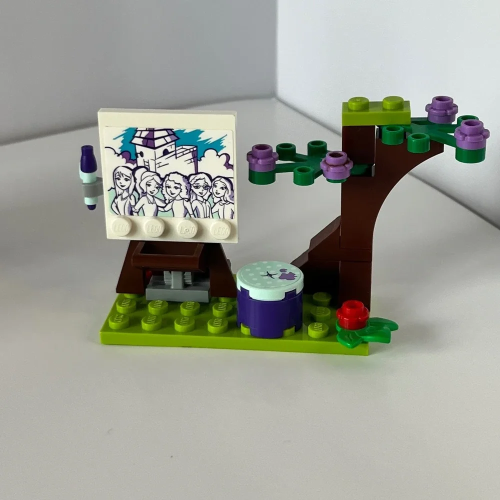 LEGO Friends Emmas Art Stand 41332 Trailer‎ Scooter Chico Cat Mini-Doll Set